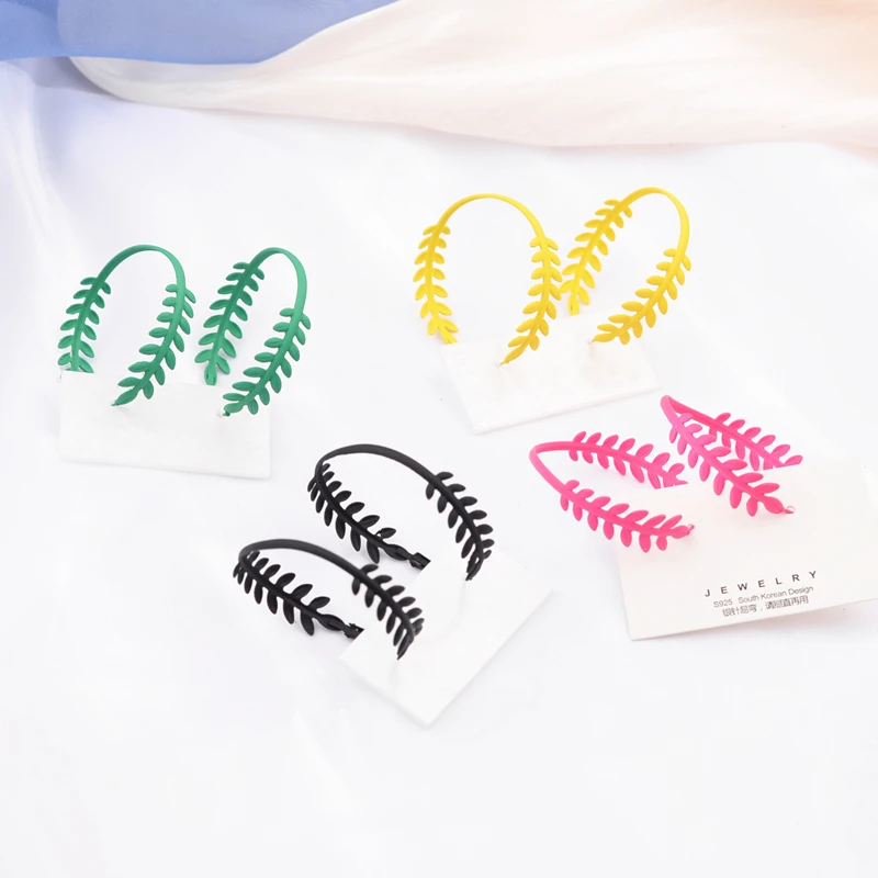 Big Leaf Star Heart Hoop Earrings for Women Trendy Simple Candy Color Geometric Circle Huggie Loops Jewelry Brincos Bijoux Gift