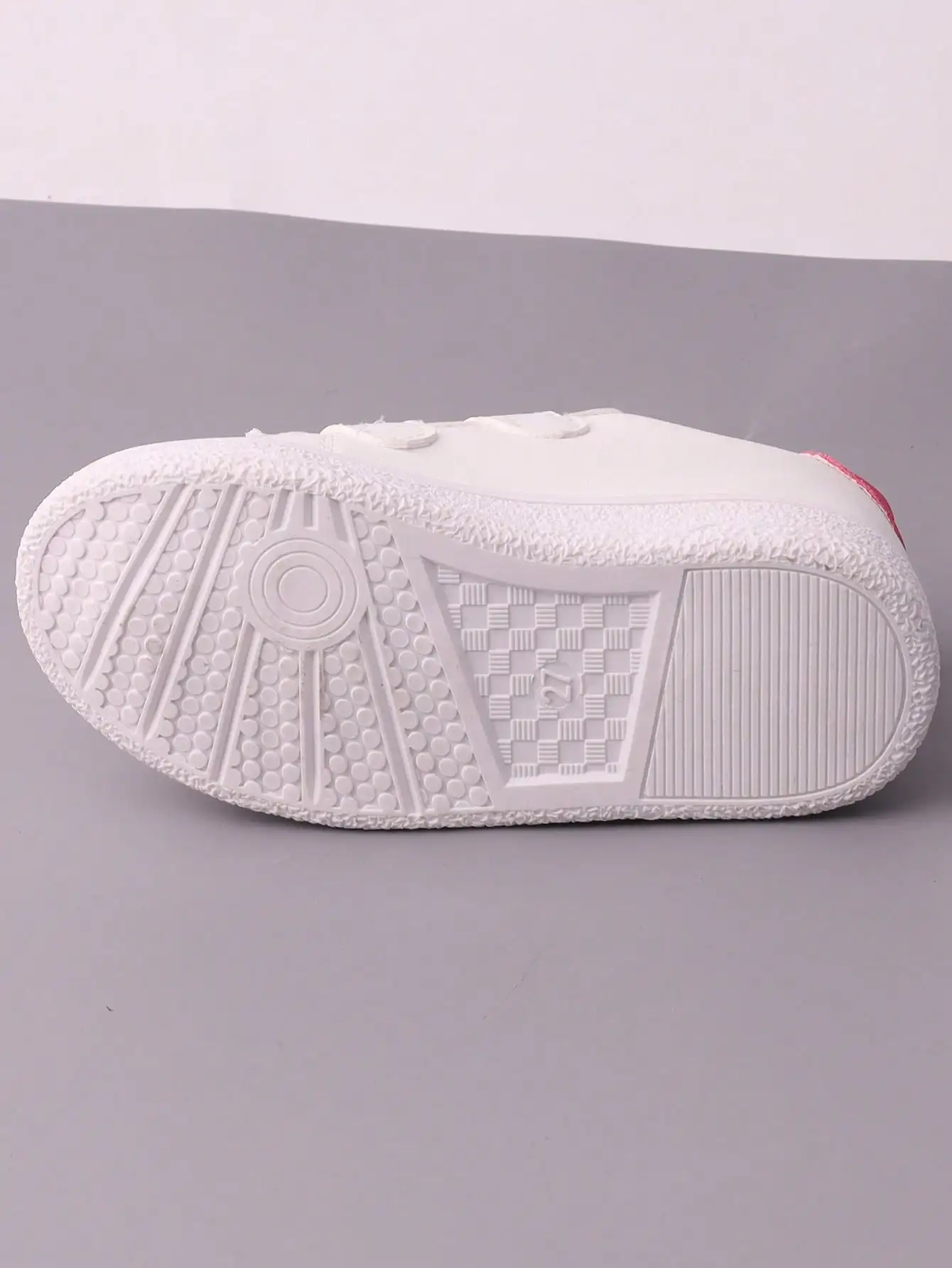 2026 New Comfortable Cartoon Kids Sports Shoes Fashionable Easy to Match Breathable Running Shoes KT Cat Design