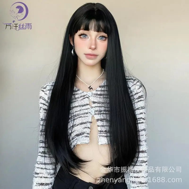 女性用ブラックロングストレートウィッグ、エアバング付き、内向きカール、フルヘッドウィッグでスタイリッシュで顔を細く見せる効果があります。