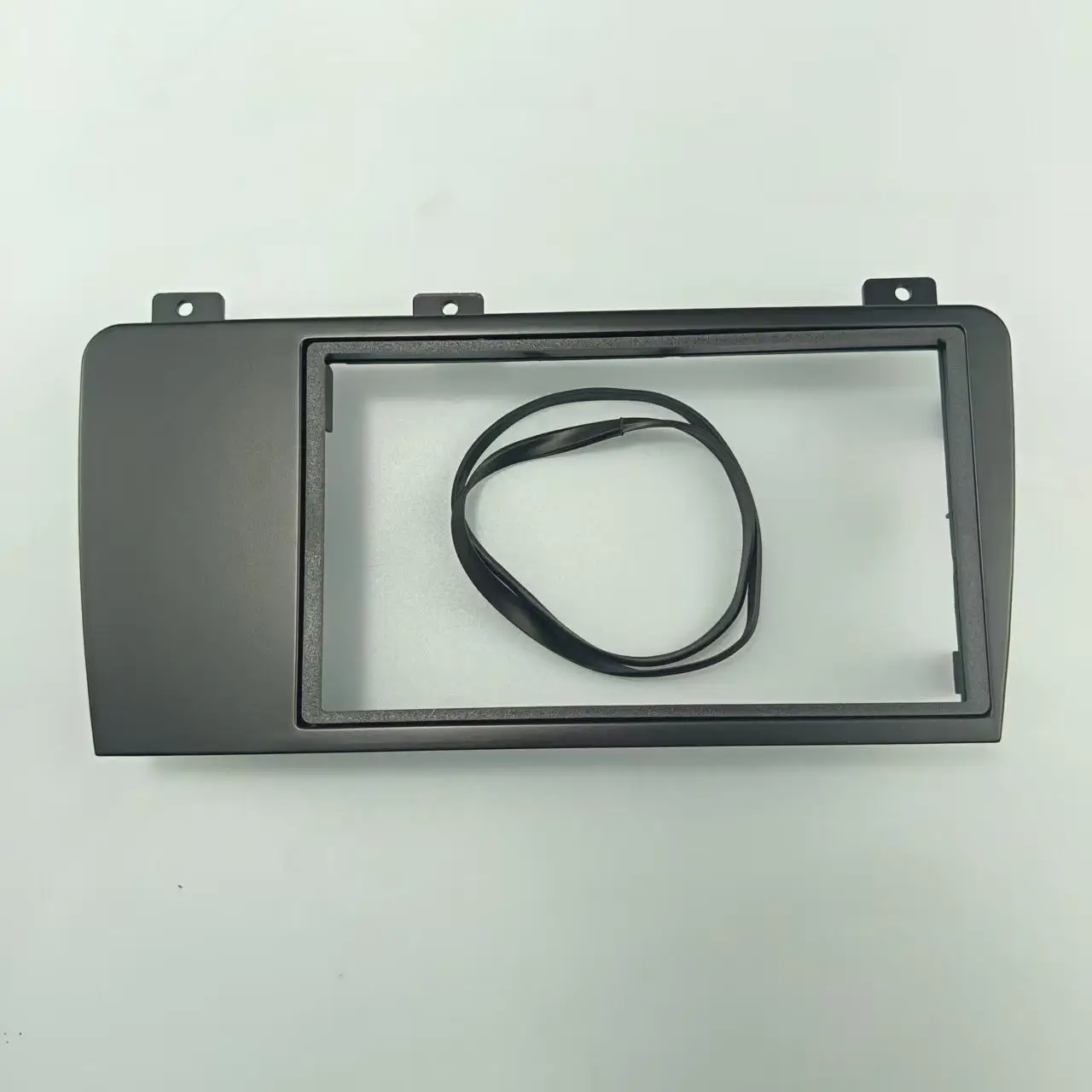 Picture 6: Car Stereo Radio Fascia Panel Plate Frame 2 Din for Volvo Xc70/ V70/ S60 2004-2007
