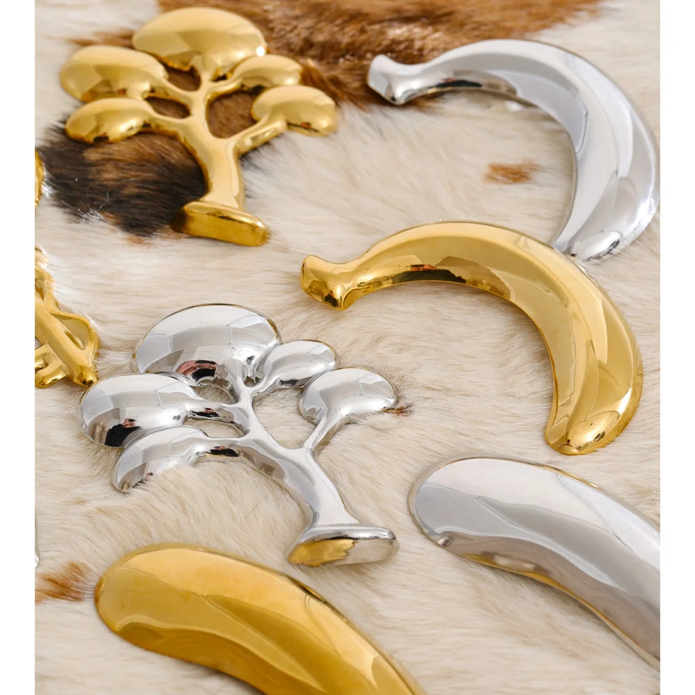 Yhpup Stainless Steel Banana Key Tree Brooches Waterproof Personalized Clothing Decorative Jewelry Wholesale