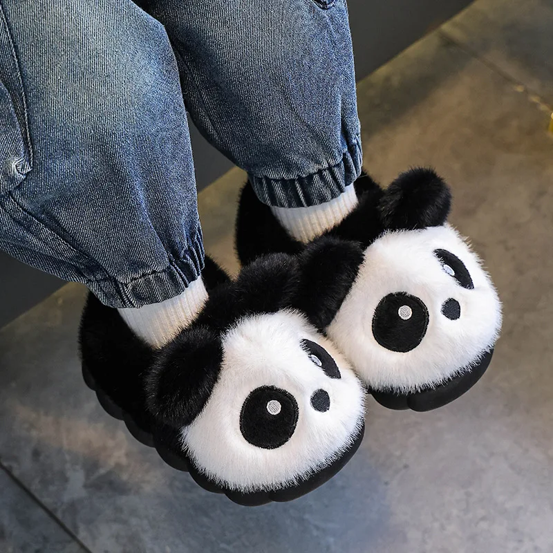 

Детские тапочки, домашняя обувь с пандой и чехлом на каблуке, зимняя обувь для детей, нескользящая теплая черная кофейная обувь, размер 24-41