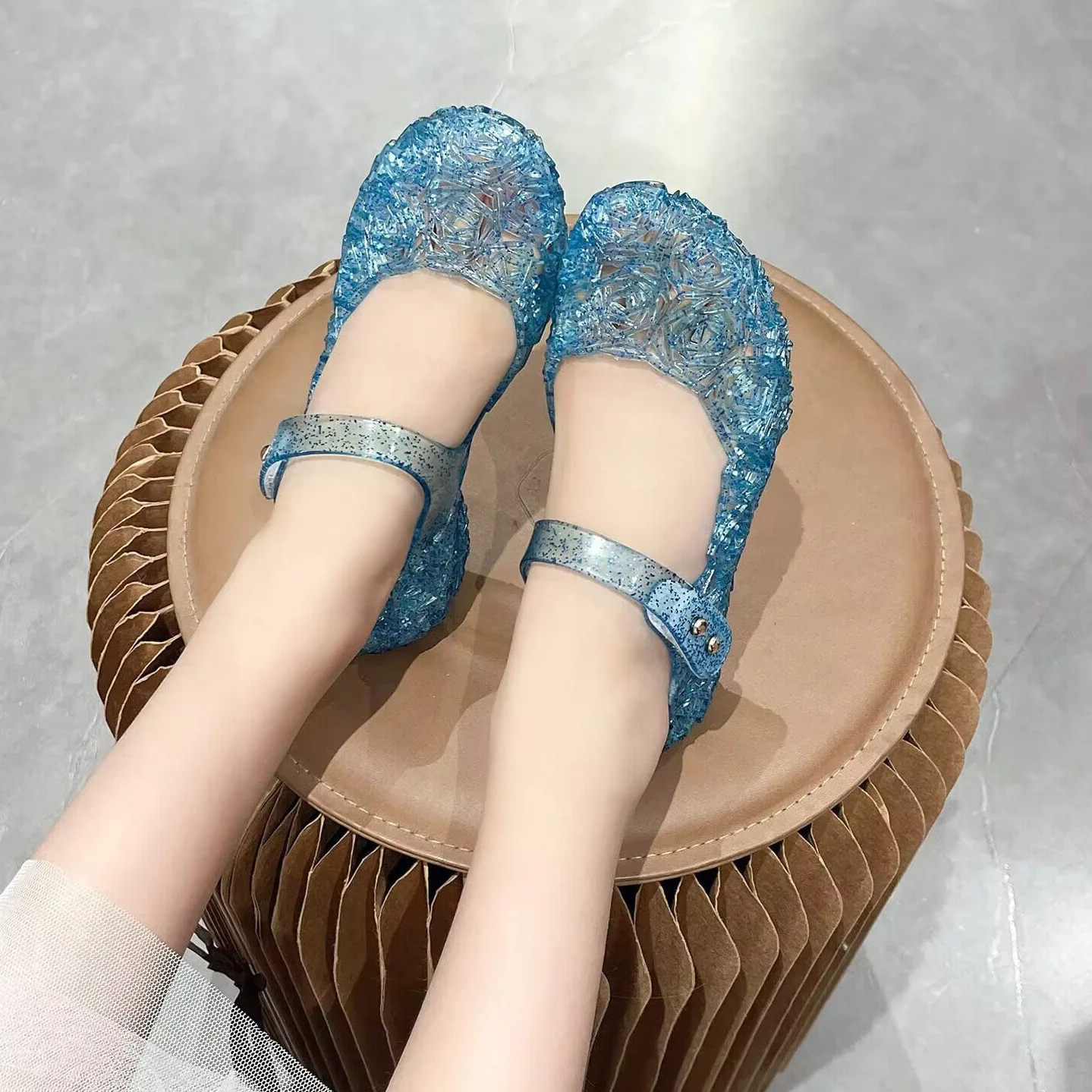 New Summer Children Crystal PVC Jelly Princess Sandals Kids Low Heel Soft Hollow Casual Sandals Girls Bow Buckle Casual Shoes