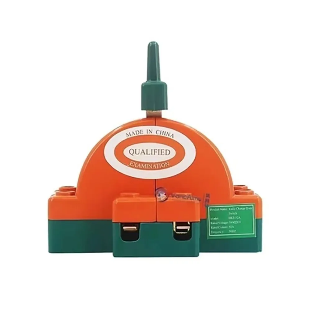 Durable 2 Pole Knife Disconnect Switch 32A / 63A / 100A 220V Double Throw Switch Manual Changeover Switch