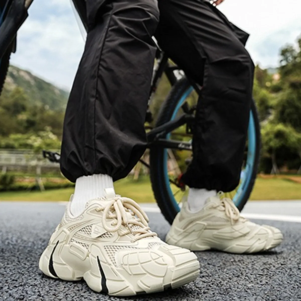 

Men's Breathable Soft-Sole Sneakers - Thick-Soled Non-Slip Casual Shoes, Outdoor Running Tennis Shoes for Comfortable Daily Wear