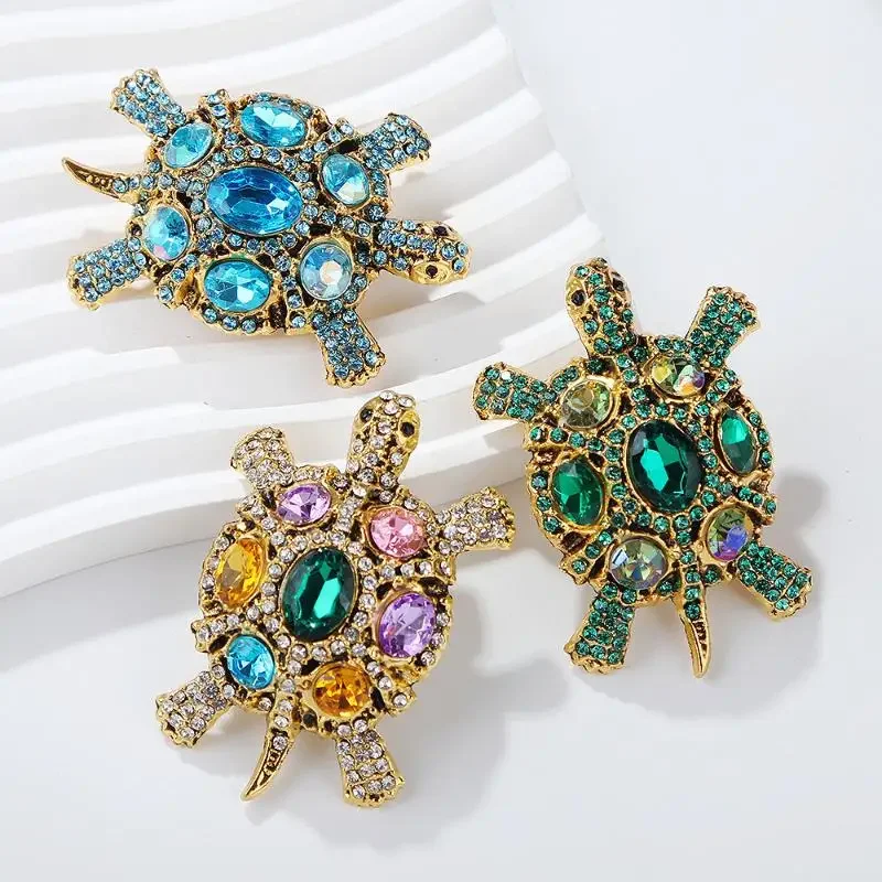 Exquisite Vintage Rhinestone Turtle Brooches For Women Clothing Coat Jewelry Accessries Gifts