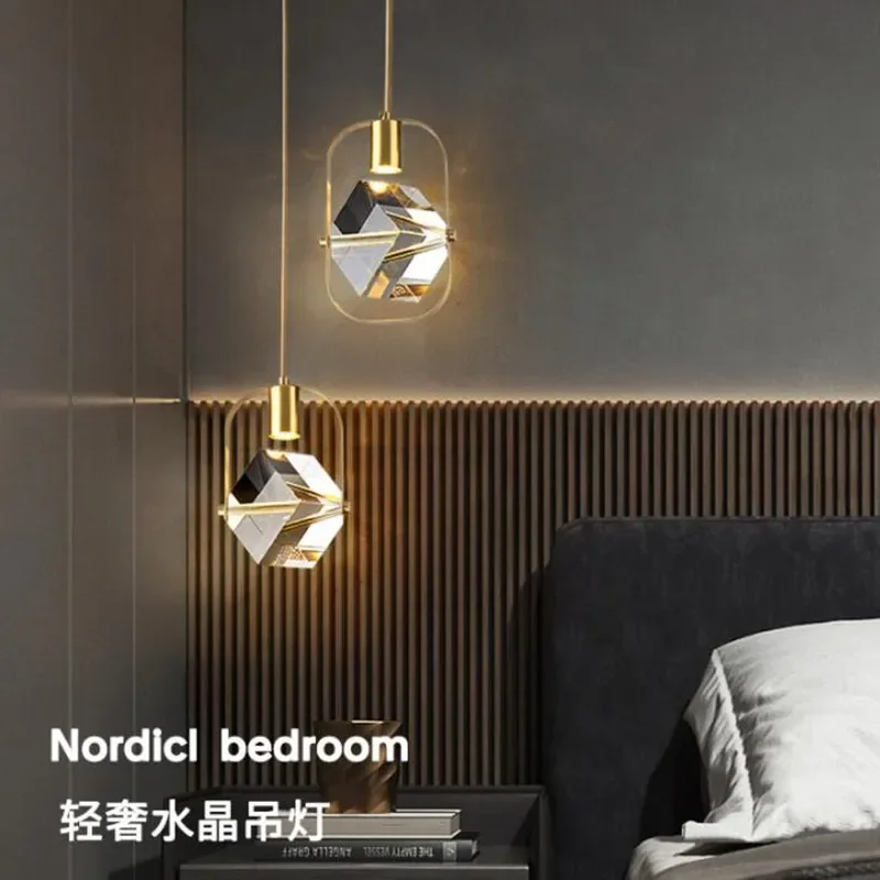 Lampe LED Suspendue en Clip au Design Moderne, Luminaire Décoratif d'Nik, Idéal pour un Salon, une Salle à Manger, une Cuisine, une Chambre à Coucher ou un oral et