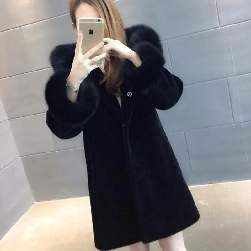 ZXRYXGS New 2023 Classic Imitation Fur Collar Hooded Women Coat Mid-length Jacket Faux Fur Fur Coat Warm Winter Women Clothing