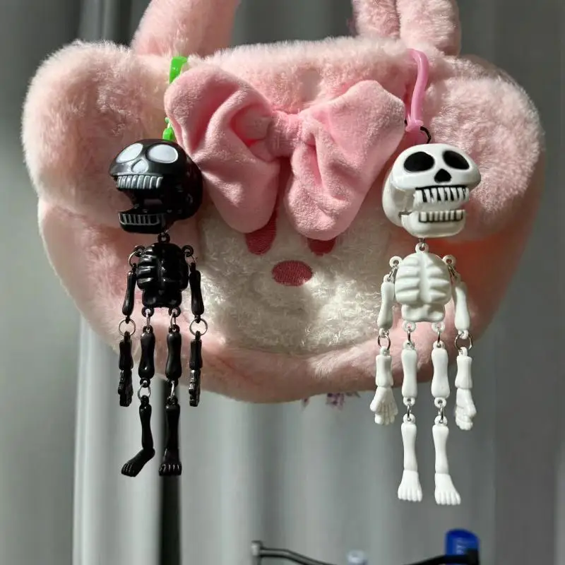 Skeleton Bag Charm Spooky Plastic Skeleton Keychain Pull String Skeleton Keychain Fun Movable Joint Keychain For Handbags Daily