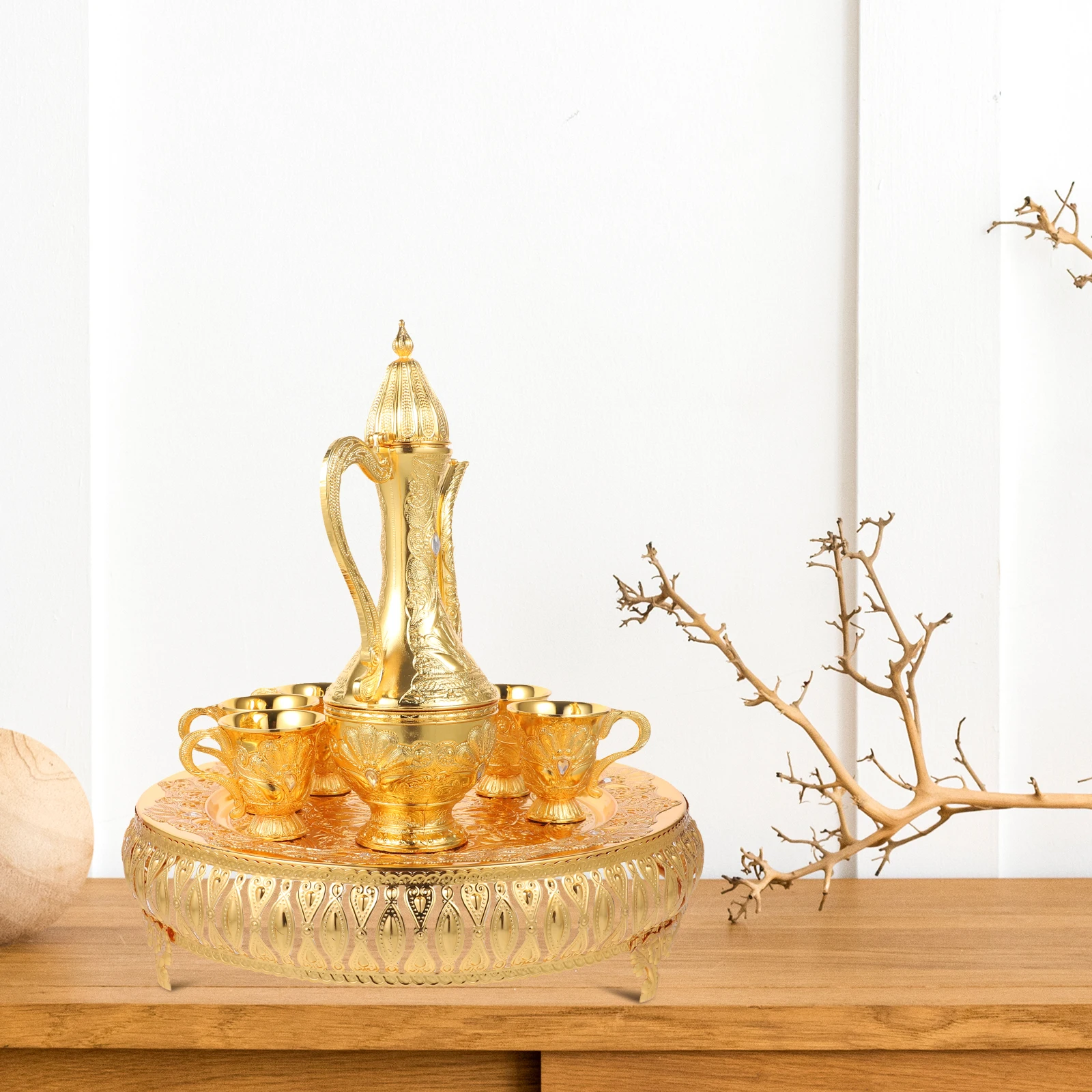 

1Set Metal Wine Drinking Cup Set Artistic Wine Pot Kit Practical Exquisite Design for Various Scenes Gift Idea