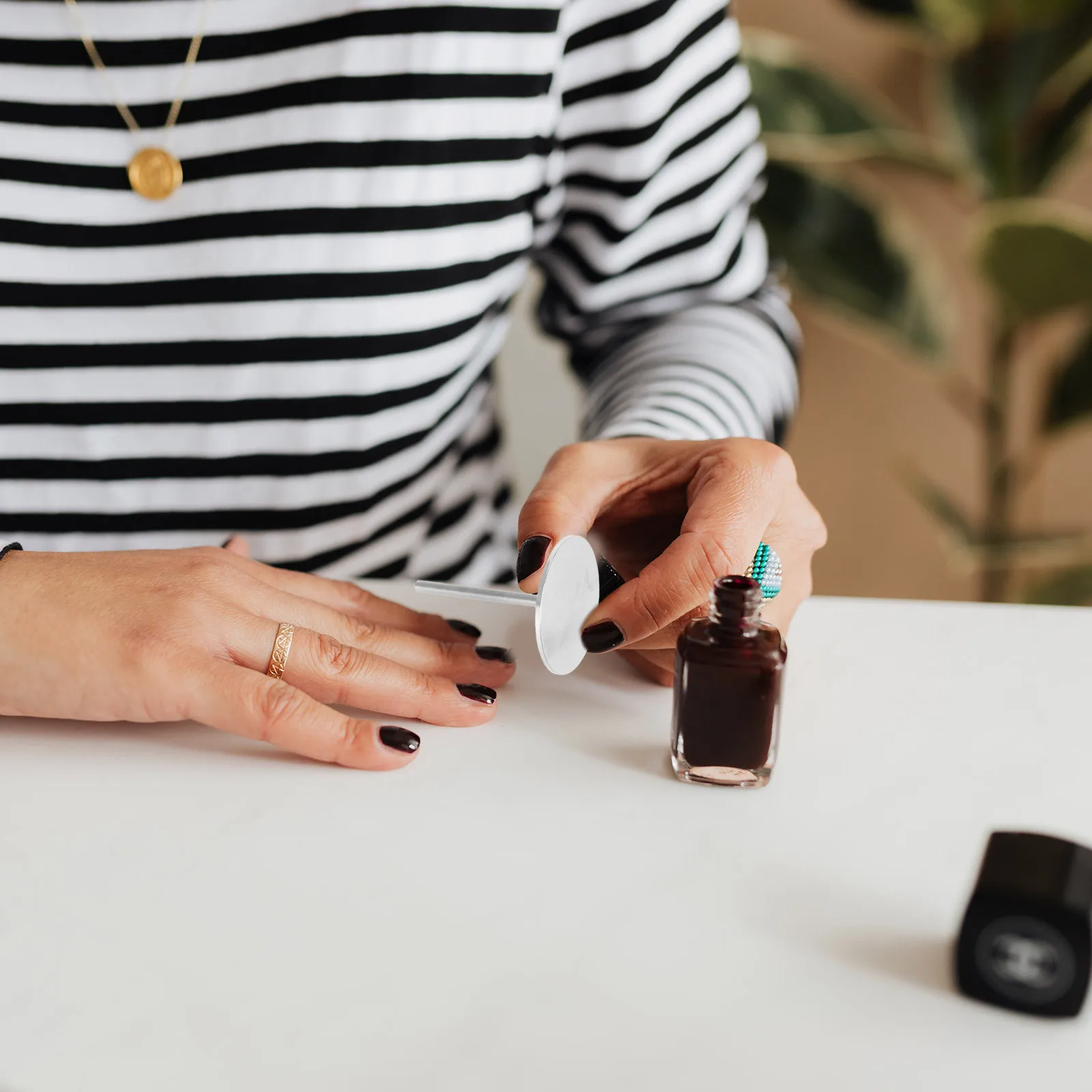 

60Pcs Nail Drill Sanding Discs 25mm Multiple Grits Foot File Sandpaper Refill Electric Manicure Kit Small Sanding Bands