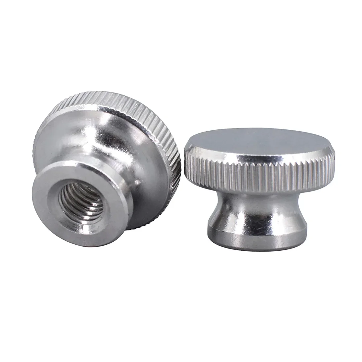 Dado zigrinato a testa alta in acciaio inossidabile 304 / Foro passante Foro cieco Testa grande Regolazione Passo Vite a mano Dado M3-M12