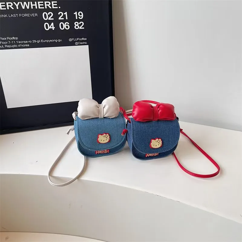 

Sanrio New Cute And Fashionable Hello Kitty Bag Girls Handbag Princess Crossbody Bag Versatile Temperament