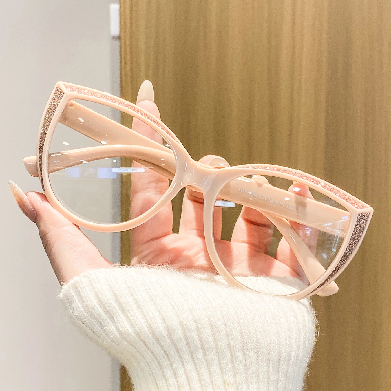 1 Pair of Women's Cat-Eye Glasses with Two-Tone Glitter Trim, Eye-Catching, Luxurious, Elegant, Delicate, Gentle, and Attractive, Suitable for Evening Parties, Shopping, Store Visits, Dates, and Outings