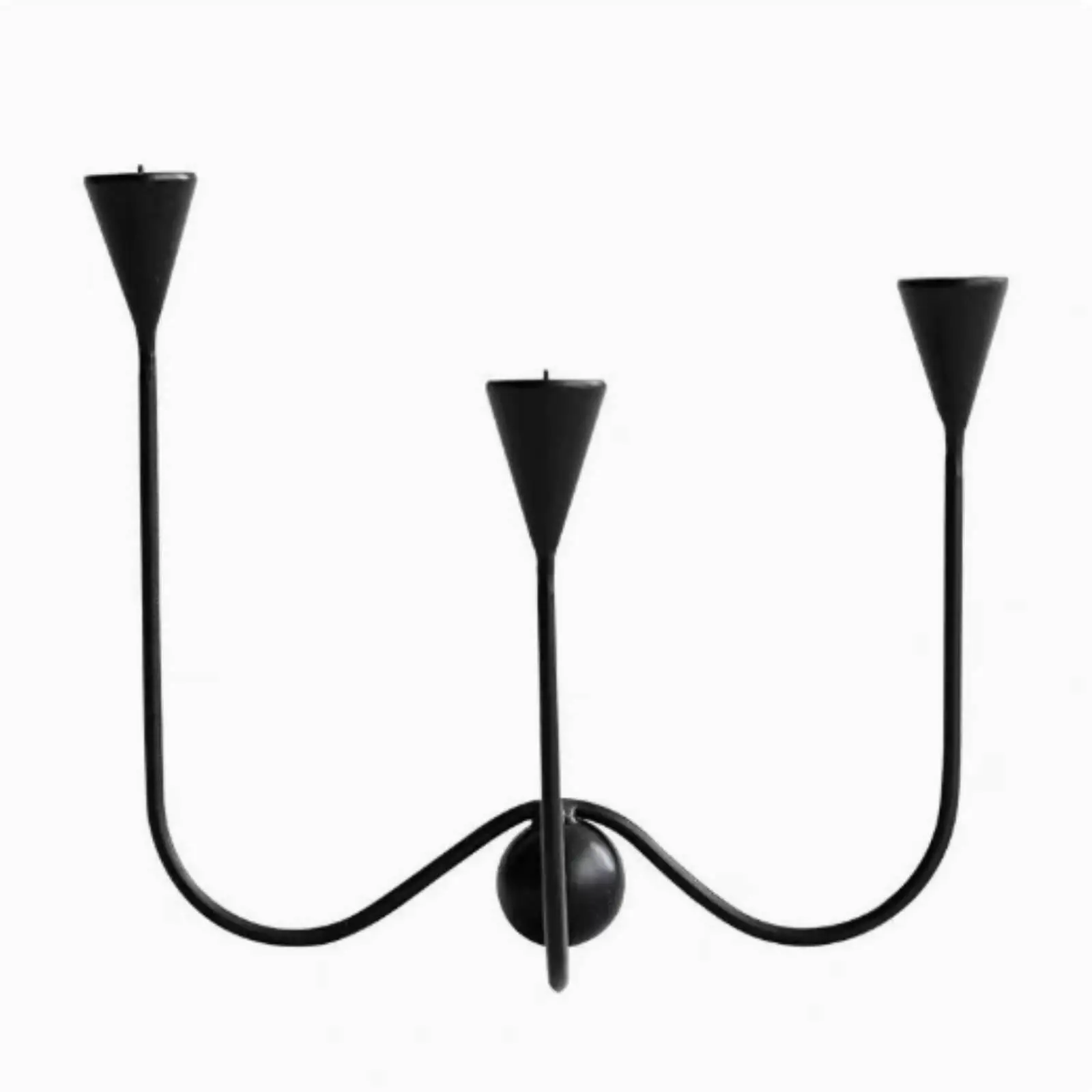 Sculptural Triple Candle Holder Black Iron Modern Design Luxury Minimalist Candlesticks Stand for Party or Home