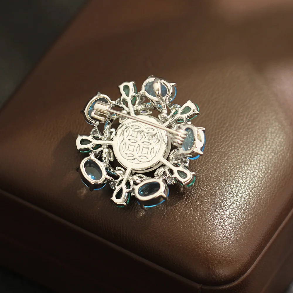 High-end Blue Green Zircon Flower Wreath Brooch Unique Design Jewelry Water Foam Jade Flower Pin Accessories for Women Gift