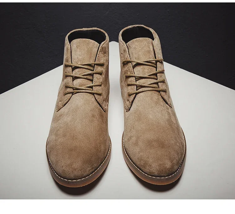 Modische braune Chelsea Boots für Herren im britischen Stil, hochgeschnittene Wildlederschuhe mit Schnürung und spitzer Zehenpartie, Herren-Knöchelstiefel – Detail 22