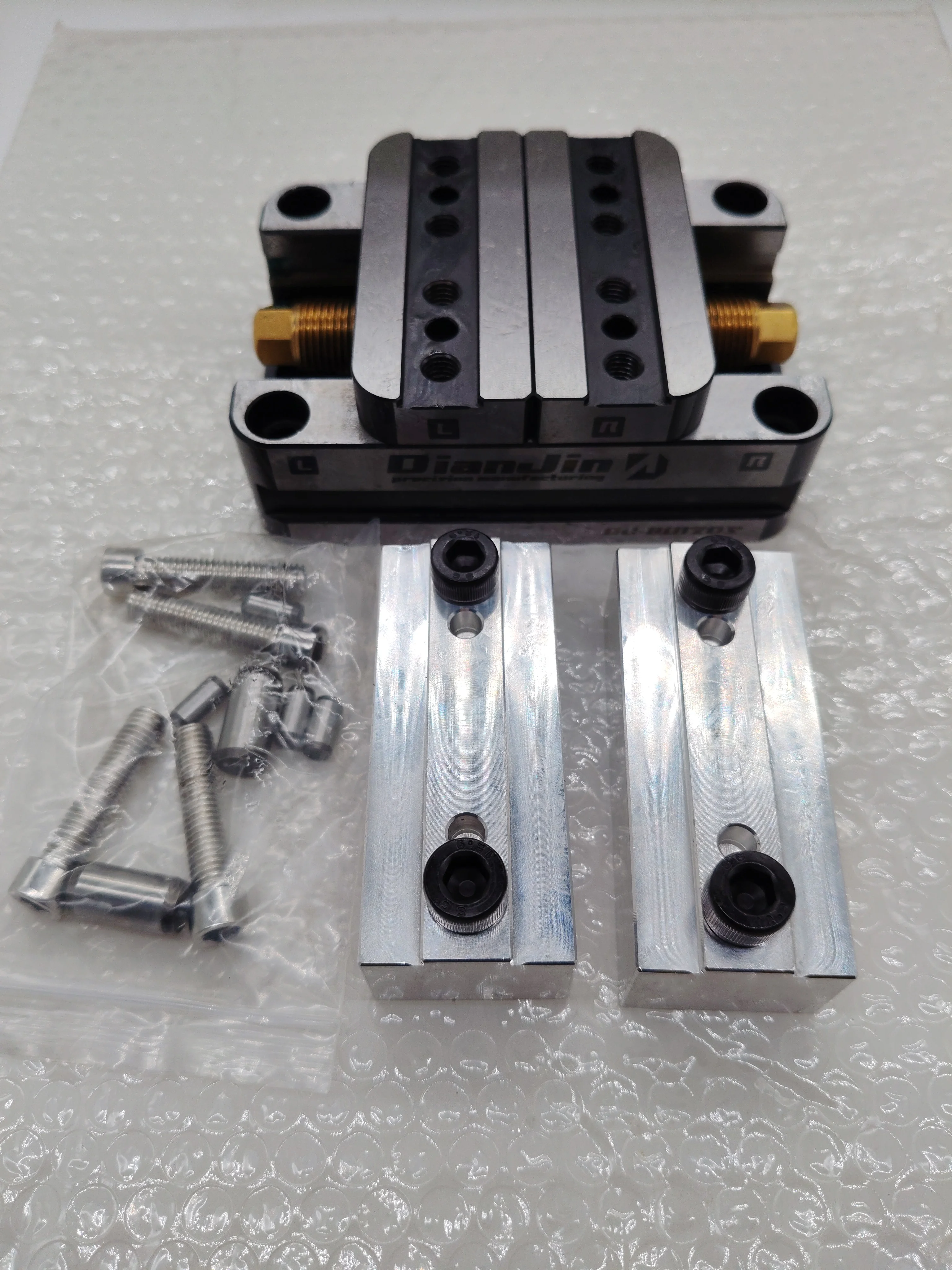 DJ-80120S Four-Five-Axis Fixture Self-centering Vise Positive and Negative Quick Clamping