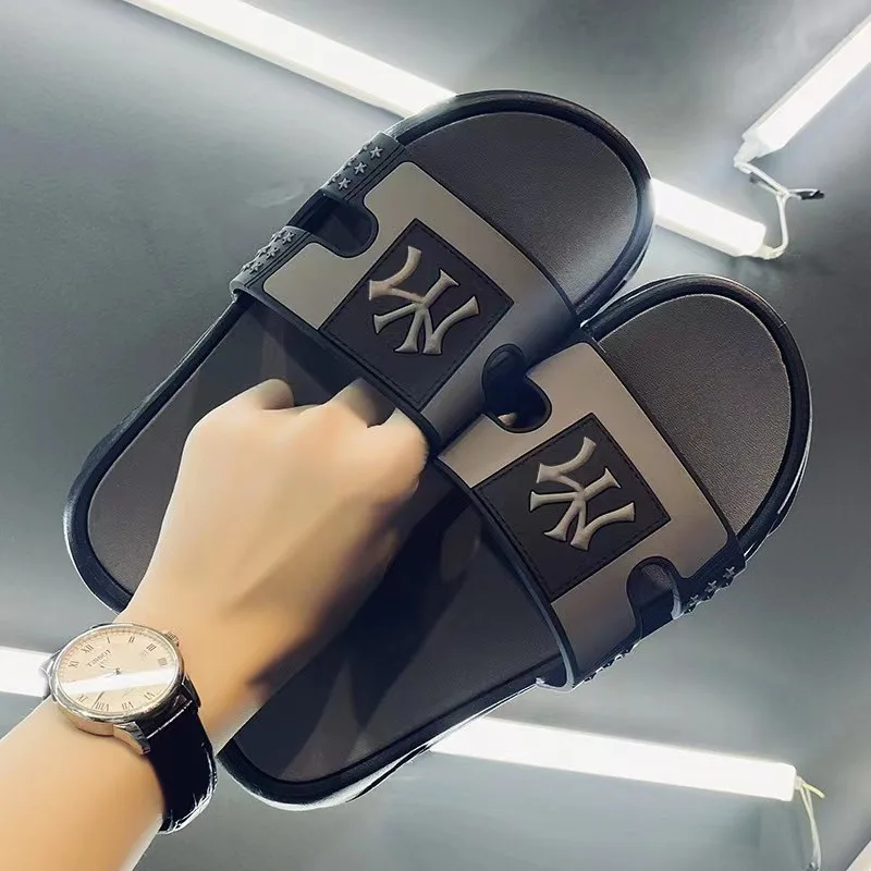 

Summer Slippers Men Flip Flops Home House Non-slip Slipper Women Outdoor Soft Flat Shoes Men Beach Casual Sandals Big Size 35-46