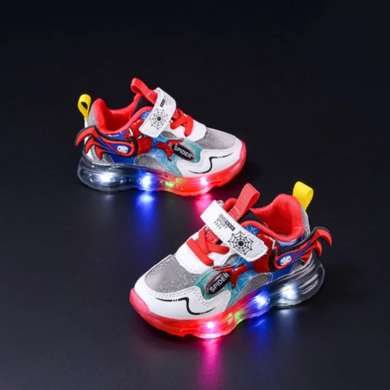 Dziecięce podświetlane buty LED Boys Baby Luminous Shoes Disney Kids Sport Shoes Cartoon Spiderman Boys Outdoor Shoes Student Shoes