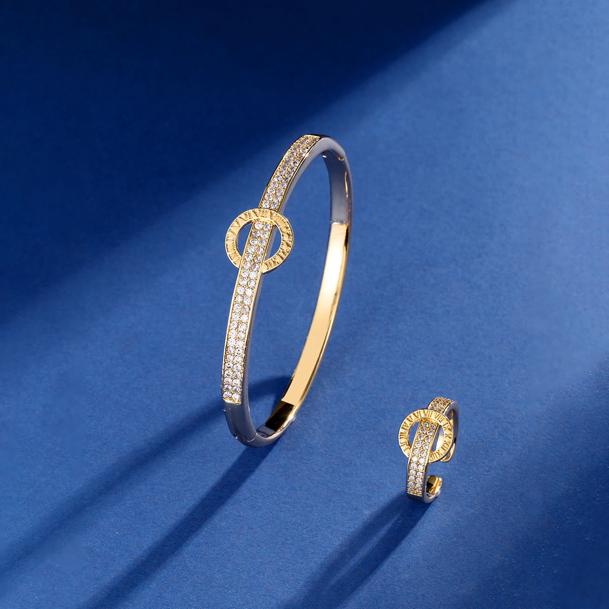 

2024 New Cubic Zirconia Interlocking Bracelet and Ring Set Suitable for Women Office Gatherings Friends Gift Jewelry Accessories