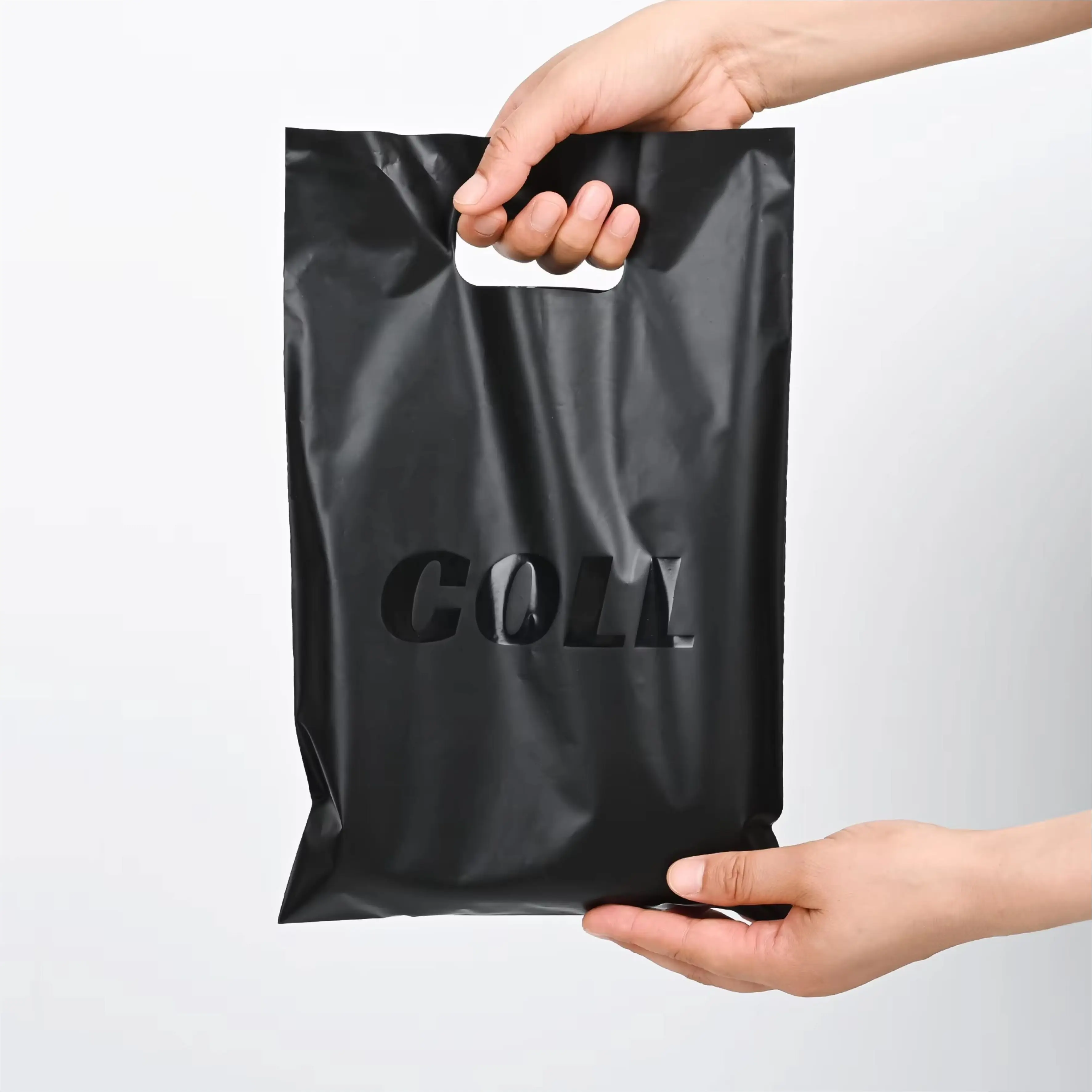 Manufacture Pink Custom Plastic Bags With Logo Recyclable T-shirts Bag Die Cut Handle Groceries Business Promotion Shopping Bags