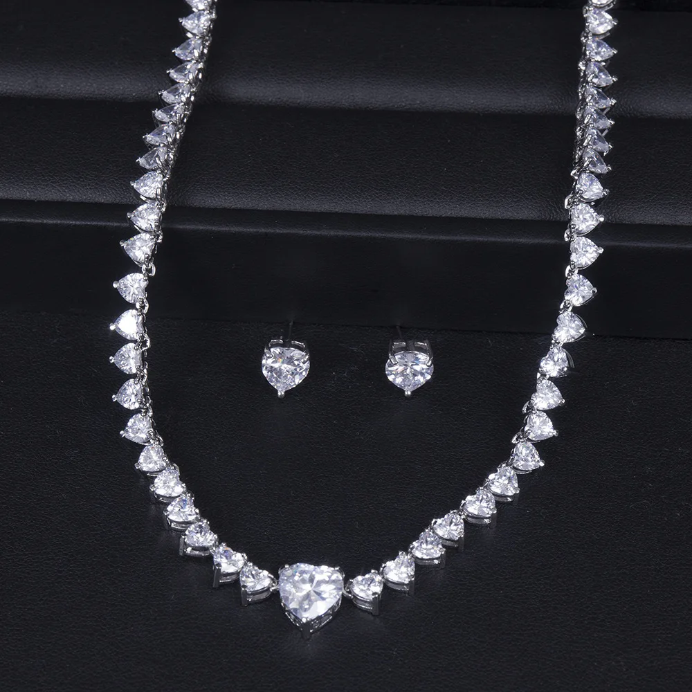 

HIBRIDE Sparkling Love Heart Shape Cubic Zirconia Choker Necklace Earring Engagement Bridal Party Jewelry Sets for Women N-956