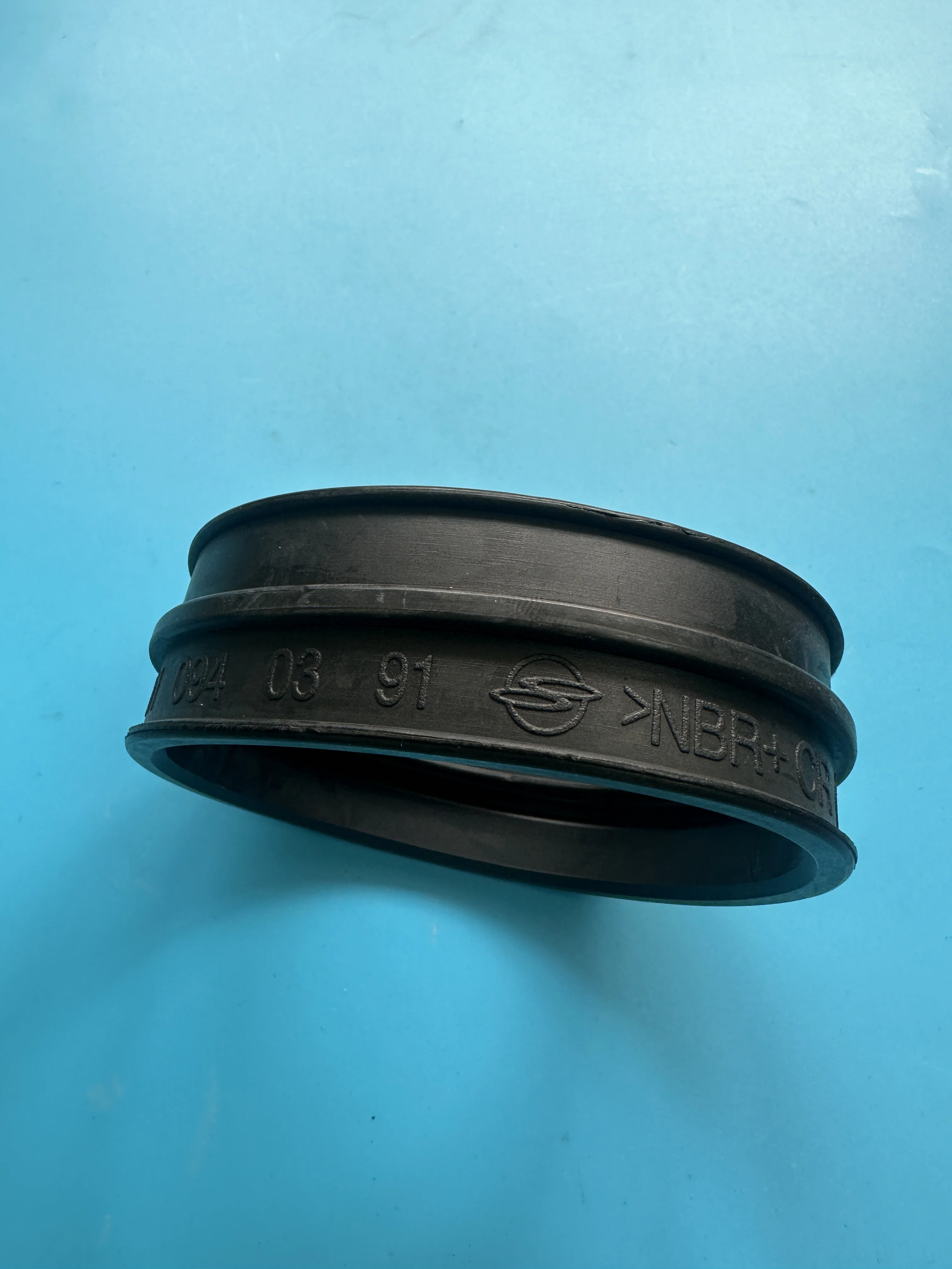 

Sleeve For Throttle Body 1110940391 For Ssangyong MB100 Istana