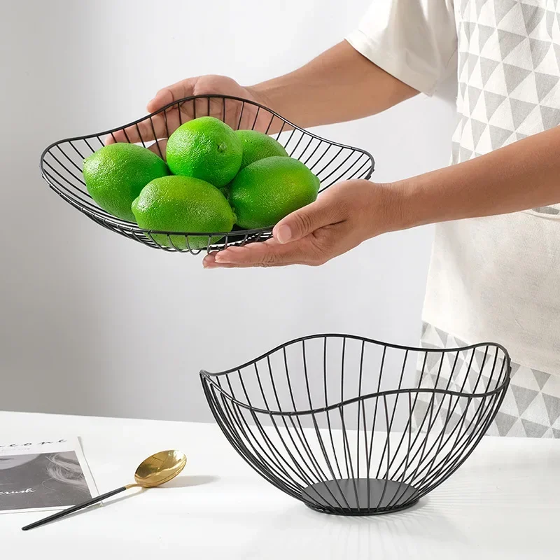 Scandinavian style metal fruit basket iron fruit plate home snacks basket storage basket storage supplies