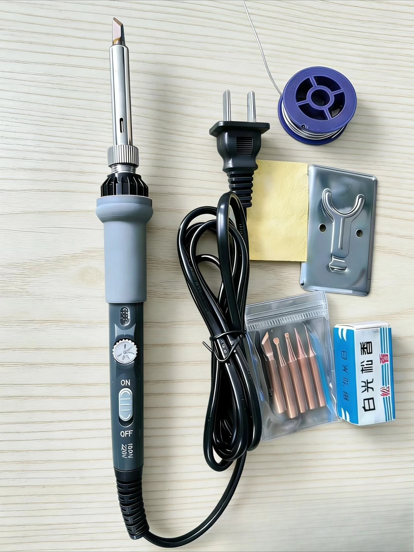 Suitable for 100W adjustable temperature soldering iron package, with a temperature adjustable range of 300-600 degrees,
