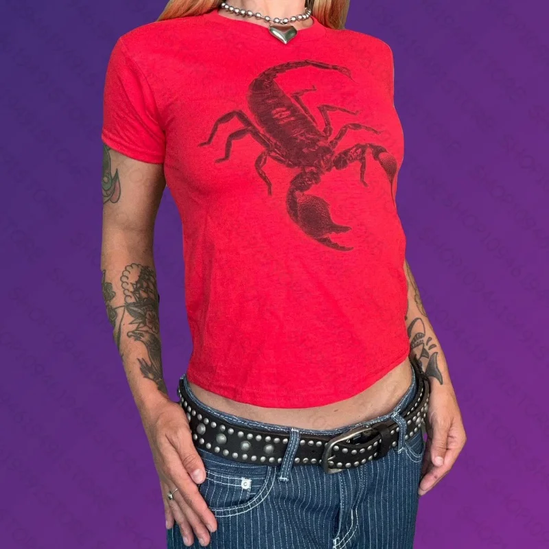 Camiseta con estampado de escorpión para mujer, estilo Punk Y2K, camiseta gráfica ajustada de manga corta roja, ropa de calle estética