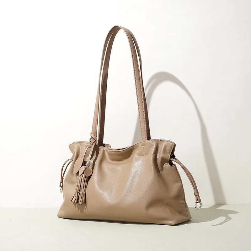 

Autumn Winter High-End Leather Bucket Bag Drawstring Pleated Soft Cowhide Single Shoulder Tote Lucky Bag for Women