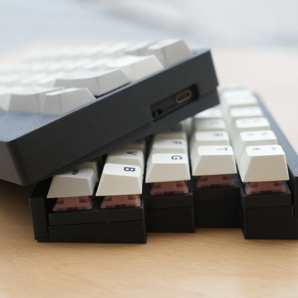 WHKB Wireless Split Mechanical Keyboard 60% Layout Ergonomic  2.4G Hot Swappable VIAL Programmable Long Battery Life Keyboard