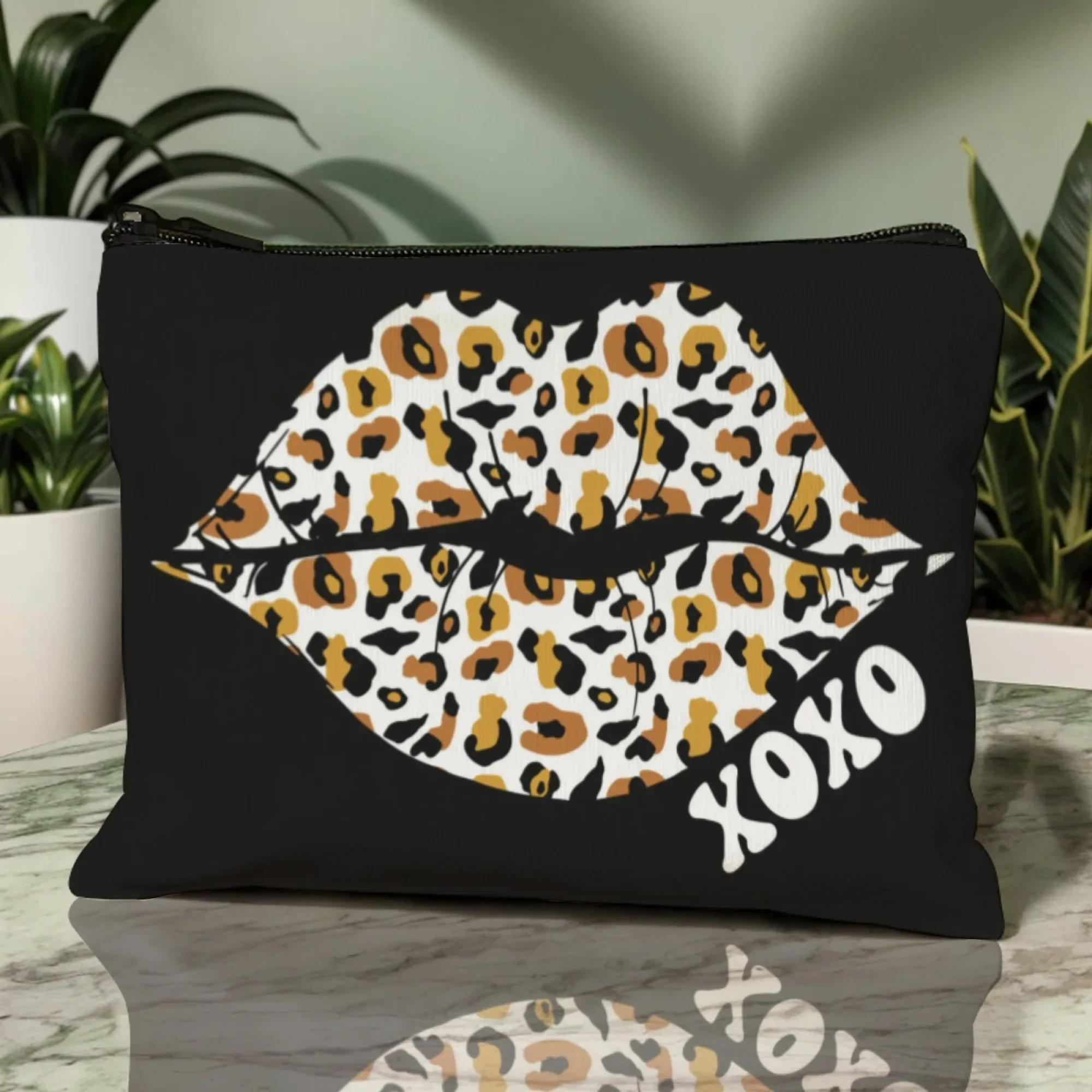 Personalized Glamour Leopard Lips Pouch Stylish Design Compact Size for Travel Toiletries Fashionable Gifting Purse Organization