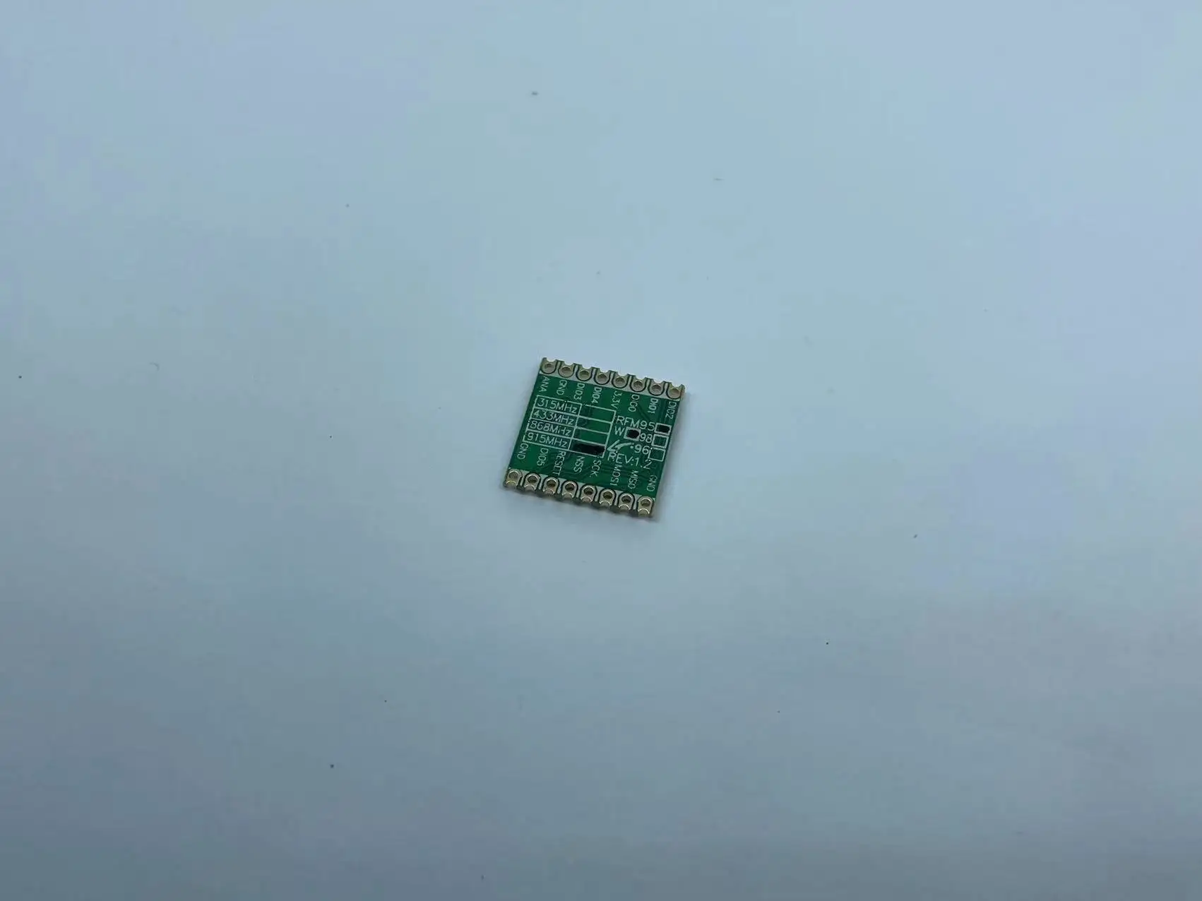 Free shipping 8PCS RFM95 RFM95W 868 915 RFM95-868MHz RFM95-915MHz LORA SX1276 wireless transceiver module ORIGINAL rfm95w 868s2