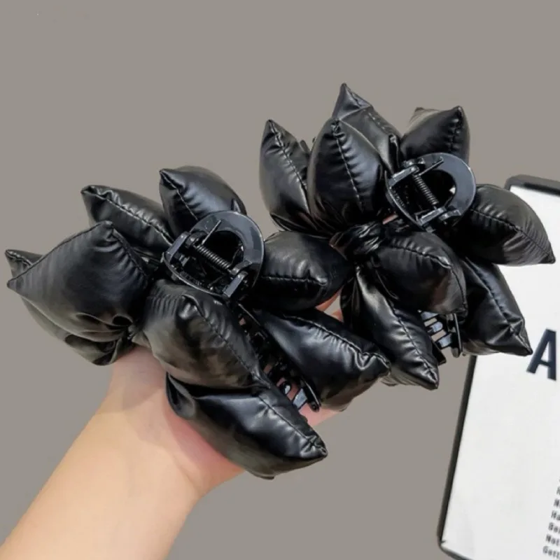 Pinza para el pelo con lazo llamativo de cuero Pu negro, accesorios para el cabello con diseño elegante e atemporal, Pinzas Para El Cabello huma onder onder onder onder onder onder