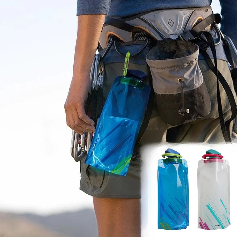 1pc 700ml Outdoor Sports Portable Hook Fold Water Bag Hike Pe Environmentally Cups High-Capacity Cycling Mountaineering Camping