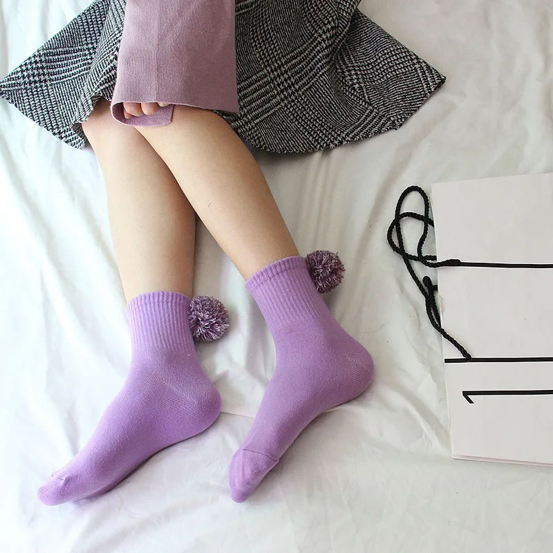 

5 пар новых высококачественных женских хлопковых носков для девочек, однотонные модные повседневные носки на каблуке с помпонами