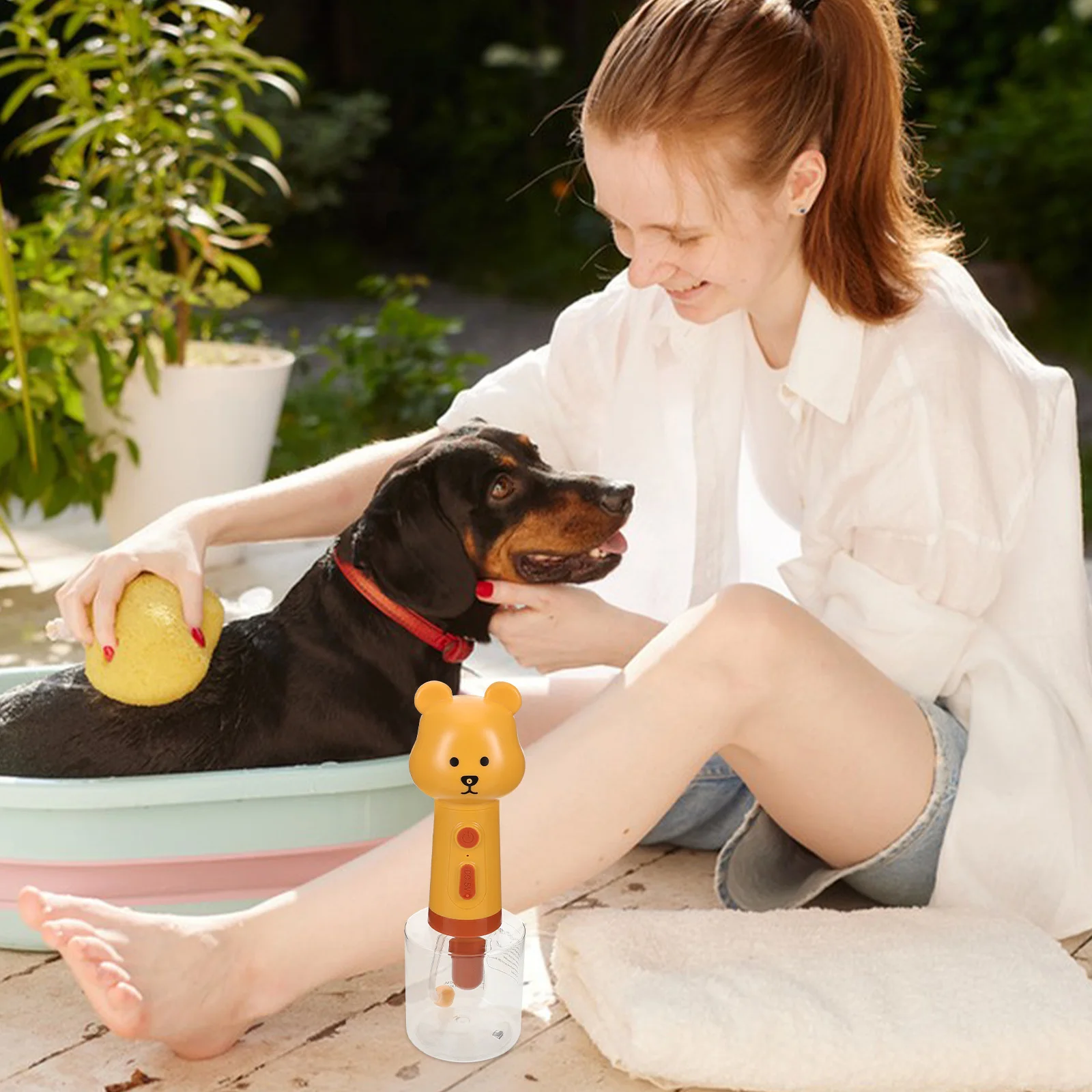 

Pet Bath Bubble Machine Rechargeable Automatic Foam Dispenser for Dogs Cats Rapid Bubble Dilution System