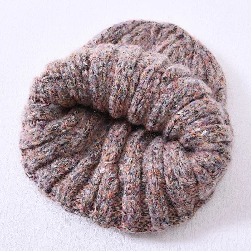Unisex Mehrfarbige Strickmütze aus Wollmischung Gestreifte Wintermütze mit Ohrenschutz Warme Skull-Beanie-Kappe – Detail 7