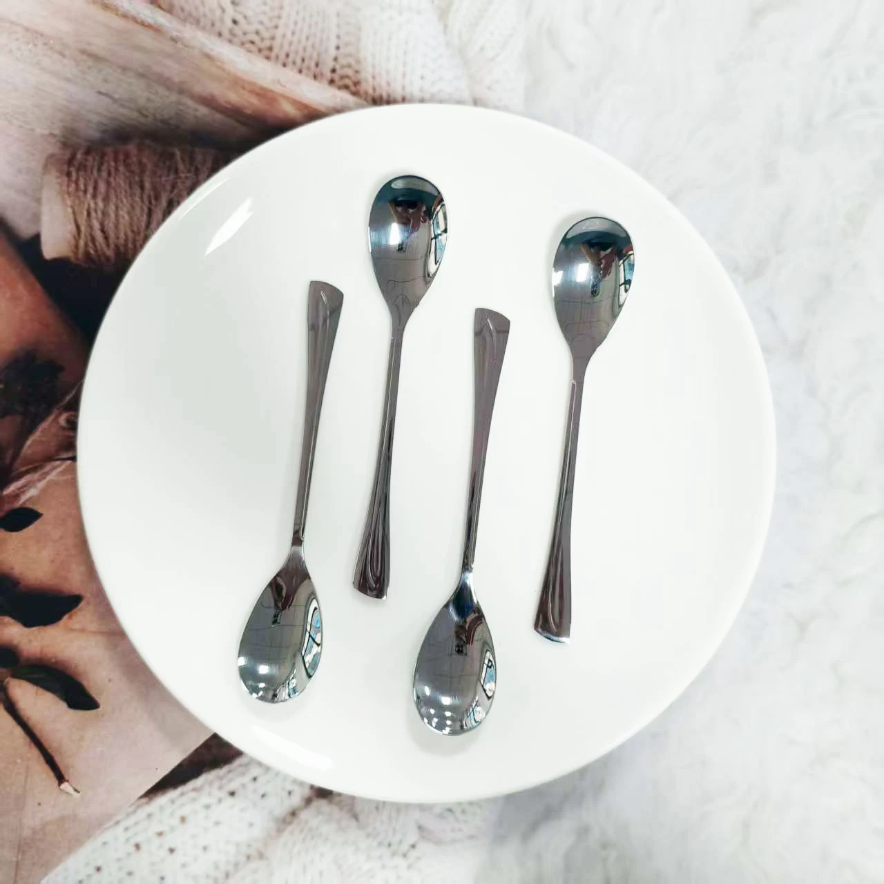 

8 Pcs Elegant Handle Coffee Spoon Cake Spoon for Home Bar Cafe Mirror Polishing Dessert Spoons Set Stainless Steel Cutlery Set