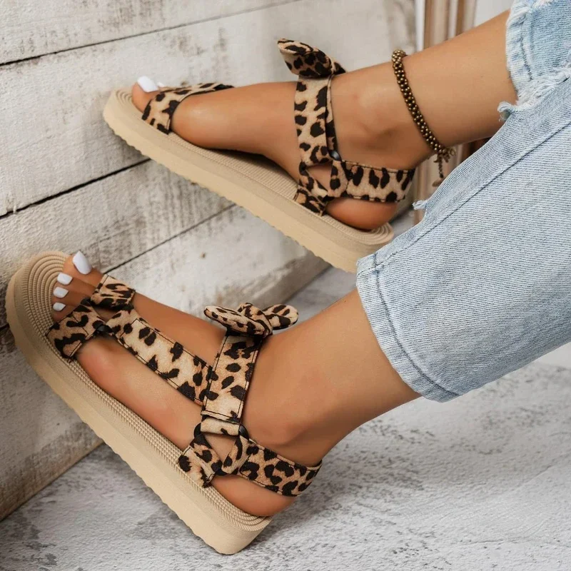 Women\'s Leopard Print Bow Sandals Summer Fashion Thick Soled Outdoor Beach Slippers Trend Flat Casual Shoes Lightweight