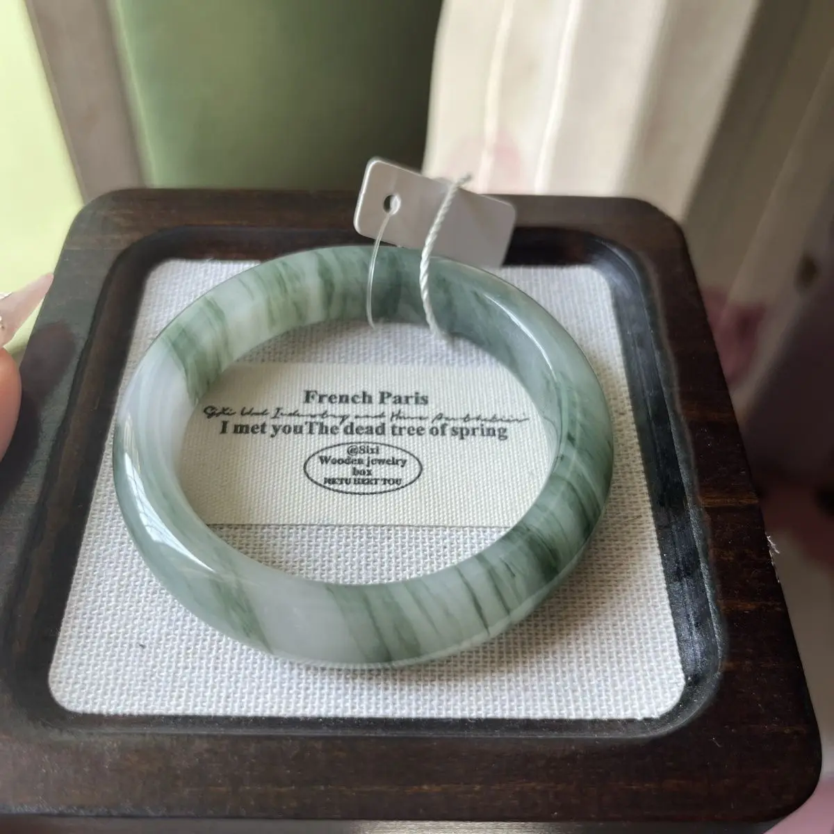 

Natural Tianshan jade Xinjiang bracelet jade bracelet jadeite floating flower full circle smudged jade ring 54.5 gift box