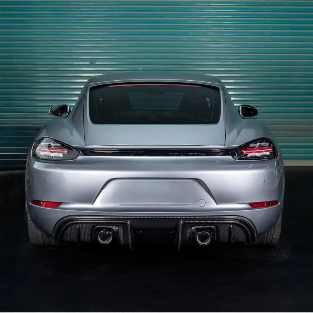 New High Quality Rear Diffuser for 17-UP for 718 Upgrade for OE Style Dry Carbon Fiber Body Kit Hot Sales 2