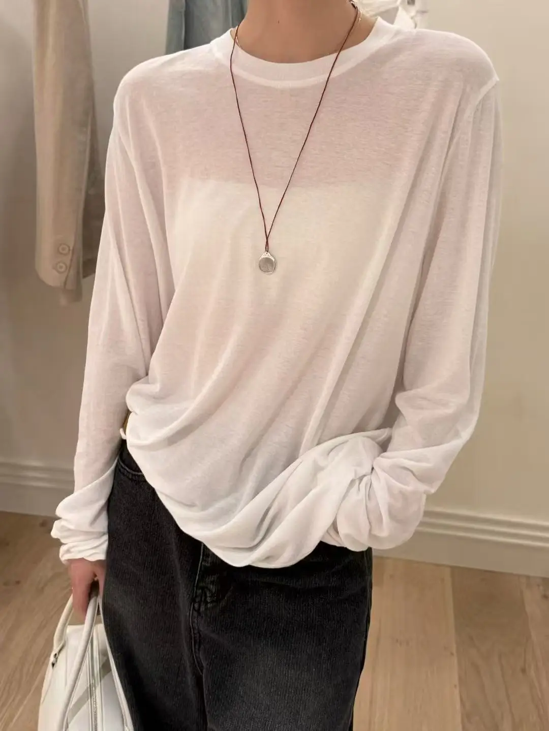 

White Thin Long Sleeve T-Shirt Women's Loose Casual round Neck Spring New Style Korean Style Slimming Top Comfortable Spring