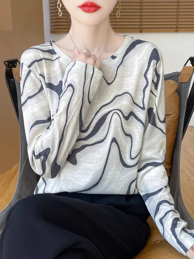 Primavera 2025 T-shirt lunga lavorata a maglia Sve da donna rotonda Ne Thin Top Protezione solare Abbigliamento interno Stampa solubile in acqua Sle coreano