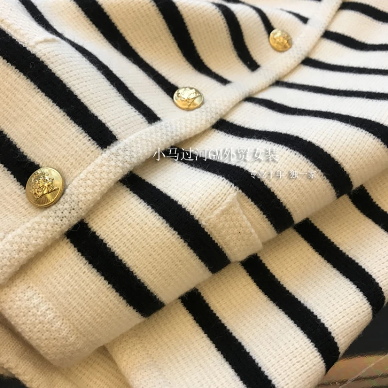 2023 Women French Design Gold Button Stripes Knitwear Cardigan Sweater Elegant All-match Knitted Long sleeve Tops Coat Feamle