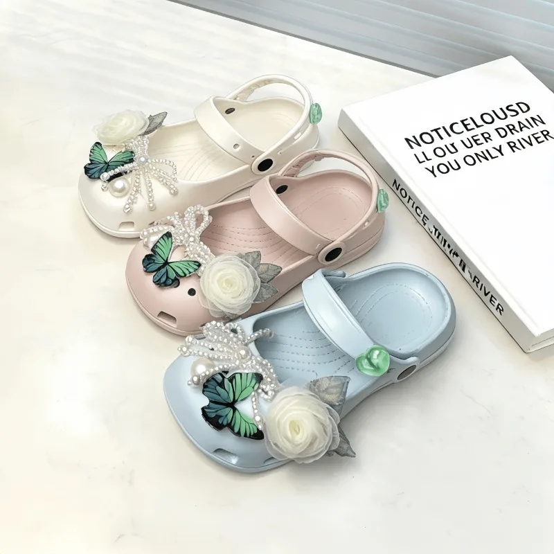 Mädchen-Slipper mit süßen Perlen, Kinder-Strandschuhe, Blumen, ausgehöhlt, atmungsaktiv, Sommer 2026, neue Freizeitschuhe für Kinder, weiche Sohle – Detail 3