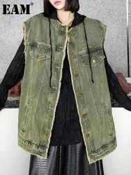 [EAM] Women Green Vintage Burr Big Size Denim Casual Vest New Round Neck Sleeveless Fashion Tide Spring Autumn 2024  1DH6962