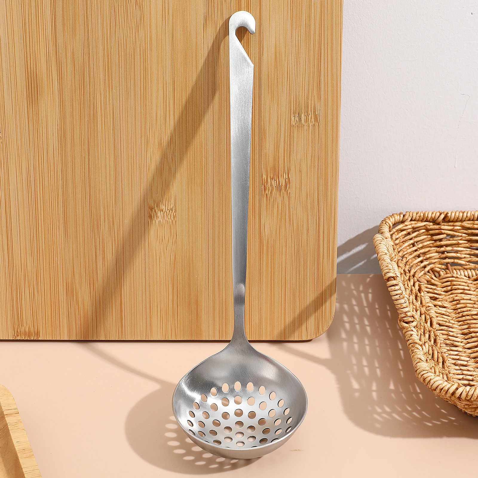 

1Pcs Stainless Steel Hot Pot Cooking Colander Slotted Spoon Silver Heat Resistant Rust Proof Oil Strainer Scoop for Home Kitchen